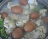 Foto del paso 3 de la receta: Coliflor con beicon y huevos