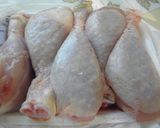 Foto del paso 1 de la receta: Muslos de pollo dorados