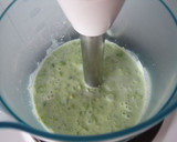 Foto del paso 2 de la receta: Crema fría de guisantes con jamón y huevo