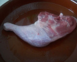 Foto del paso 1 de la receta: Pierna de pavo con almendras al curry