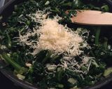 Foto del paso 7 de la receta: Hojaldre de espinacas con queso