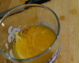 Foto del paso 1 de la receta: Pollo con sabor a miso, jengibre, naranja y azafrán