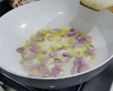 Foto del paso 3 de la receta: Pollo con sabor a miso, jengibre, naranja y azafrán