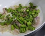 Foto del paso 4 de la receta: Pollo con sabor a miso, jengibre, naranja y azafrán