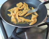 Foto del paso 1 de la receta: Kebabs rellenos de pollo al curry