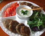 Foto del paso 5 de la receta: Hamburguesas de legumbres con salsa de queso batido