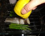 Foto del paso 1 de la receta: Bacalao fresco al horno con espárragos trigueros