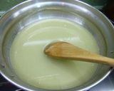 Foto del paso 2 de la receta: Merengue de limón con crema de fresas y chocolate