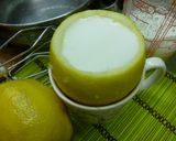 Foto del paso 3 de la receta: Merengue de limón con crema de fresas y chocolate