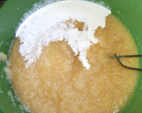 Foto del paso 3 de la receta: Crema helada de manzana y pera al aroma de lima