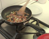 Foto del paso 4 de la receta: Volovanes rellenos de setas y bacon