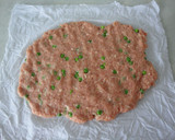 Foto del paso 3 de la receta: Albóndiga con salchichas y huevos duros