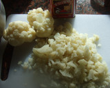 Foto del paso 1 de la receta: Sopa blanca fría con pimientos de piquillo