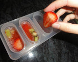 Foto del paso 3 de la receta: Helados de kiwi y fresa