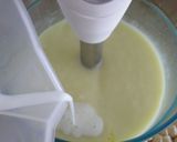 Foto del paso 4 de la receta: Crema de calabacín con galletas de parmesano
