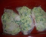 Foto del paso 2 de la receta: Contramuslo de pollo con mantequilla a las hierbas