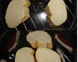 Foto del paso 1 de la receta: Tostas de provolone y jamón de pato