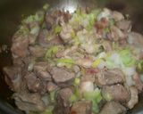 Foto del paso 1 de la receta: Cerdo con champiñones al vino tinto