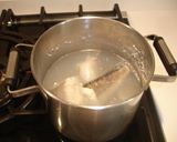 Foto del paso 1 de la receta: Pescadilla con mahonesa y alficoz