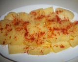 Foto del paso 2 de la receta: Patatas en aceite con pimentón picante