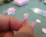 Foto del paso 3 de la receta: Cómo hacer rosas de fondant