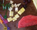 Foto del paso 2 de la receta: Brochetas de sandía roja y amarilla