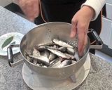 Foto del paso 1 de la receta: Sardinas en escabeche caseras