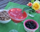 Foto del paso 3 de la receta: Cóctel de fresas con ginebra