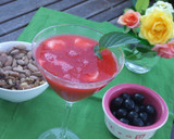 Foto del paso 3 de la receta: Cóctel de fresas con ginebra