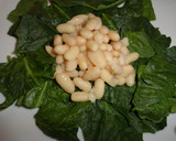 Foto del paso 1 de la receta: Ensalada de espinacas con alubias y vinagreta de nueces