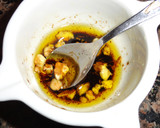 Foto del paso 2 de la receta: Ensalada de espinacas con alubias y vinagreta de nueces