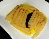 Foto del paso 3 de la receta: Espárragos en aceite picante