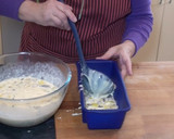 Foto del paso 5 de la receta: Pudin de puerros, setas y gambas