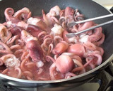 Foto del paso 7 de la receta: Pulpos con cebolla de Carmen