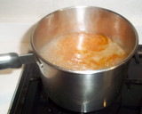 Foto del paso 7 de la receta: Arroz seco con caldo de pescado, gamba pelada, judías y alcachofas