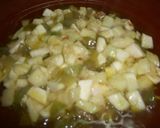 Foto del paso 2 de la receta: Atún rojo con calabacines y aceitunas en fritada