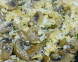 Foto del paso 2 de la receta: Revuelto de champiñones con aceite picante