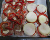 Foto del paso 3 de la receta: Pechugas de pollo al horno con patatas y verduras