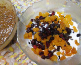 Foto del paso 2 de la receta: Bizcochuelo oscuro de frutas secas