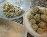 Foto del paso 4 de la receta: Albóndigas de pollo en salsa napolitana