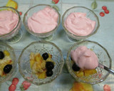 Foto del paso 3 de la receta: Delicia de fresa con cóctel de frutas