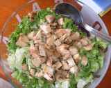 Foto del paso 5 de la receta: Ensalada de pollo con vinagreta de sal de hierbas
