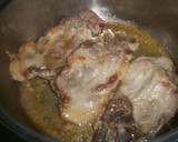 Foto del paso 2 de la receta: Chuletas de aguja en salsa