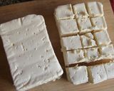 Foto del paso 1 de la receta: Queso feta y tomatitos en aceite de albahaca