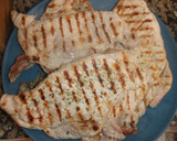 Foto del paso 5 de la receta: Chuletas de cerdo con cebolla caramelizada y salsa de mostaza