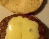 Foto del paso 2 de la receta: Hamburguesa con queso y tomate