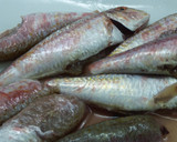 Foto del paso 1 de la receta: Salmonetes fritos con pisto de hortalizas