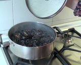 Foto del paso 2 de la receta: Crema de mejillones con nata