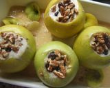 Foto del paso 2 de la receta: Manzanas horneadas al vino con relleno de leche evaporada y arándanos