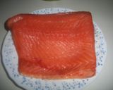 Foto del paso 1 de la receta: Salmón al cava con patatas al eneldo
